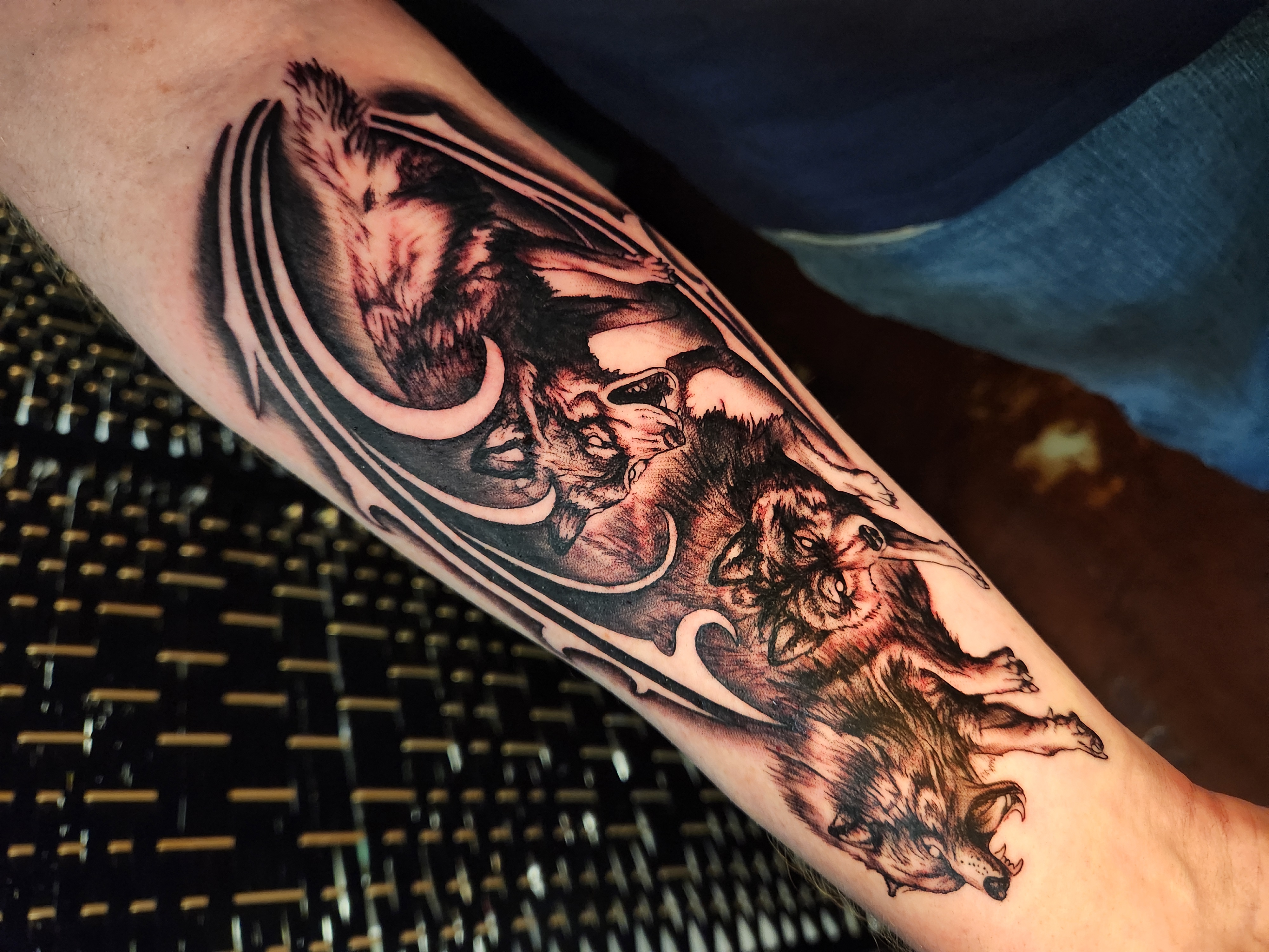 Illustrative tattoo 16